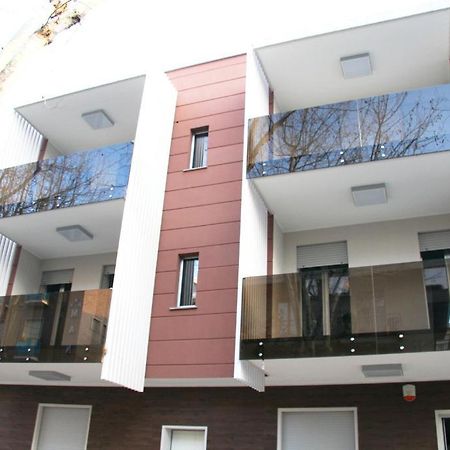Residence Opera Римини Екстериор снимка